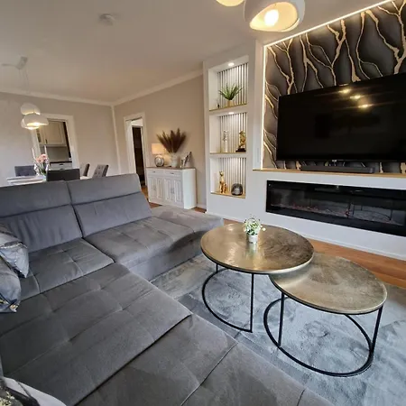 Bergliebe 13 Mit Grosser Terrasse, Tiefgarage & Lift Apartmán *